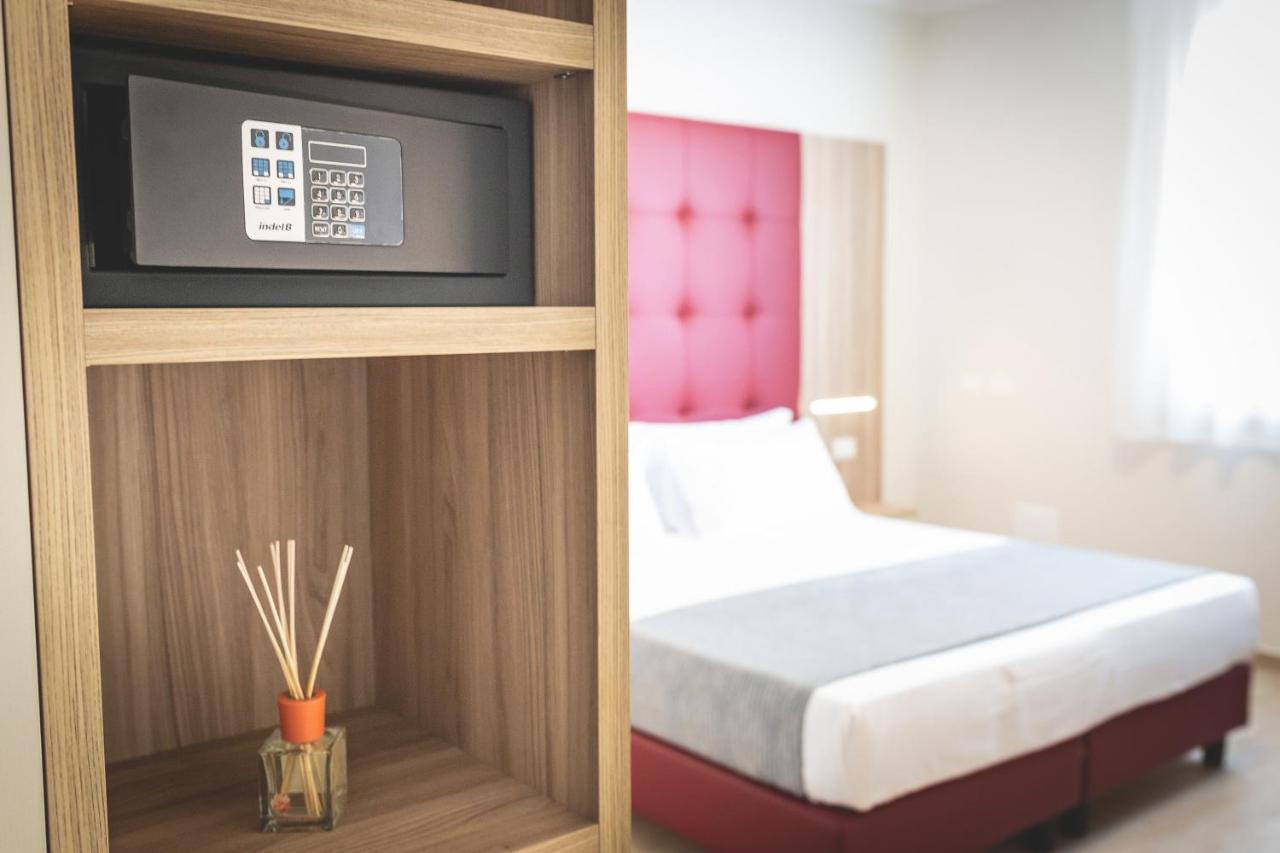 Hotel Residence Vallecorsa Розиньяно-Мариттимо Экстерьер фото